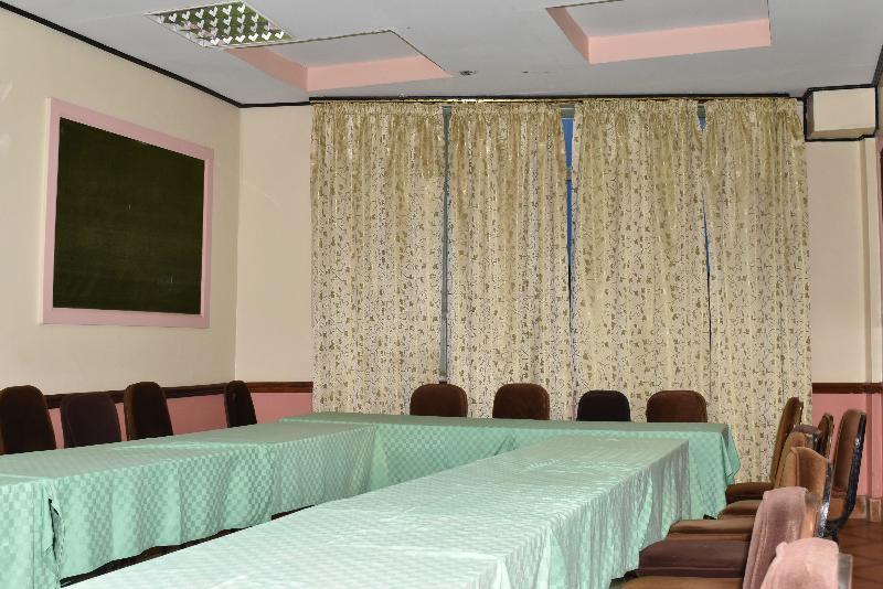 Ibis Hotel Karatina Bagian luar foto