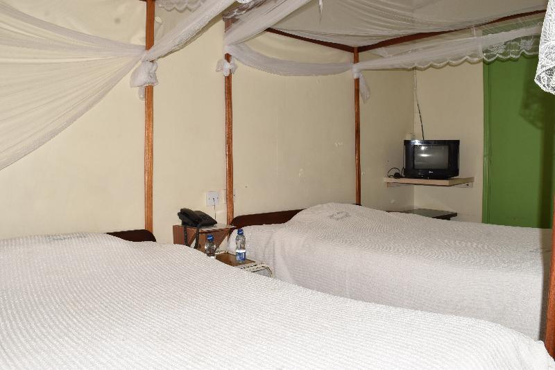 Ibis Hotel Karatina Bagian luar foto